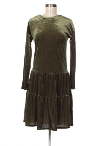 Kleid Urban Threads, Größe M, Farbe Grün, Preis € 20,99
