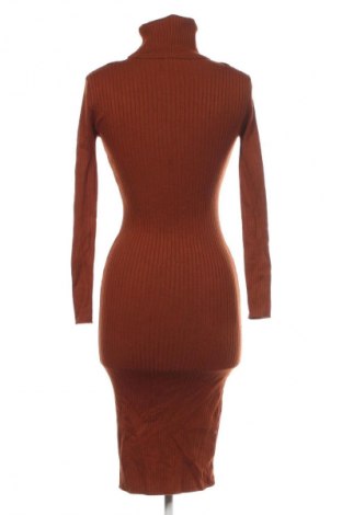 Рокля Vintage Dressing, Размер S, Цвят Кафяв, Цена 12,99 лв.