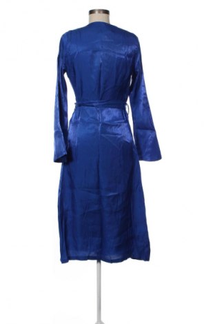 Kleid Y.A.S, Größe XS, Farbe Blau, Preis € 113,22