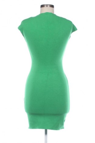 Sukienka Zara, Rozmiar S, Kolor Zielony, Cena 62,07 zł