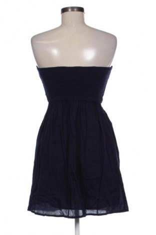 Kleid Zara Trafaluc, Größe S, Farbe Blau, Preis 24,48 €