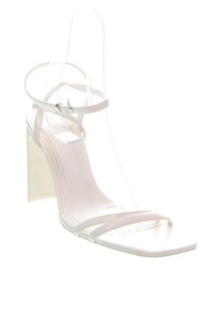 Sandale Bershka, Mărime 40, Culoare Alb, Preț 134,99 Lei