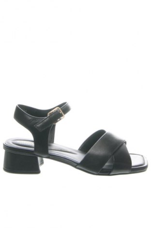 Sandále Clarks, Veľkosť 40, Farba Čierna, Cena  83,95 €