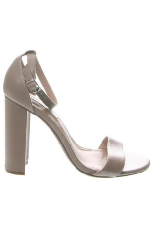 Szandálok Steve Madden, Méret 38, Szín Bézs, Ár 26 454 Ft