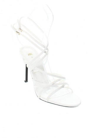 Sandalen Zara, Größe 36, Farbe Weiß, Preis € 13,80