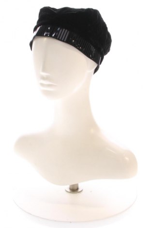 Căciulă Emporio Armani, Culoare Negru, Preț 535,00 Lei