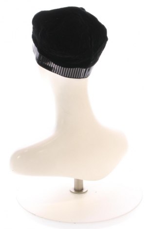 Căciulă Emporio Armani, Culoare Negru, Preț 535,00 Lei