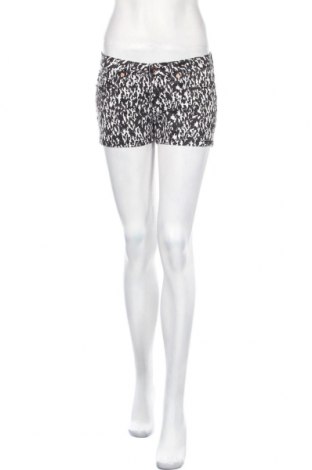 Дамски къс панталон O'neill, Размер M, Цвят Бял, 97% памук, 3% еластан, Цена 36,51 лв.