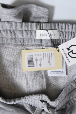 Мъжки къс панталон Pier One, Размер 3XL, Цвят Сив, 80% памук, 20% полиестер, Цена 52,00 лв.