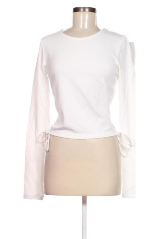 Дамска блуза Anika Teller x NA-KD, Размер XL, Цвят Бял, Цена 5,04 лв.