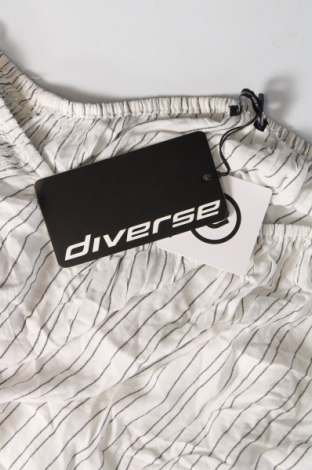 Γυναικεία μπλούζα Diverse, Μέγεθος S, Χρώμα Λευκό, Τιμή 3,20 €