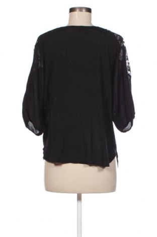 Дамска блуза VILA, Размер XS, Цвят Черен, Цена 15,00 лв.