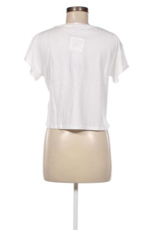 Дамска тениска Trueprodigy, Размер L, Цвят Бял, Цена 68,00 лв.