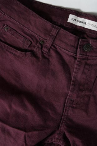 Dámske džínsy , Veľkosť M, Farba Červená, Cena  2,14 €