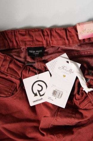 Дамски дънки Fresh Made, Размер S, Цвят Червен, Цена 9,57 лв.