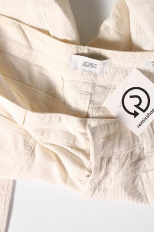 Pantaloni de velvet de femei Closed, Mărime M, Culoare Ecru, Preț 36,84 Lei