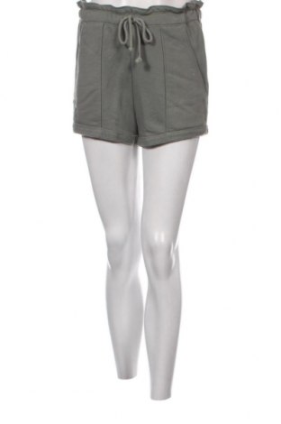 Γυναικείο κοντό παντελόνι Abercrombie & Fitch, Μέγεθος S, Χρώμα Πράσινο, Τιμή 4,21 €