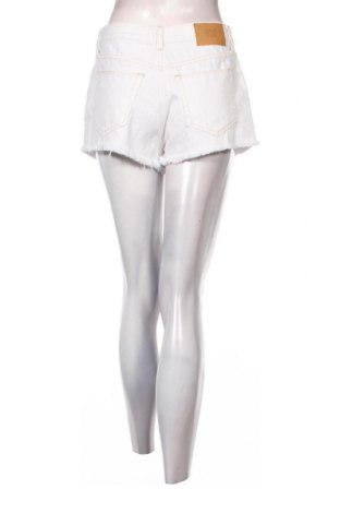 Damen Shorts BDG, Größe S, Farbe Weiß, Preis 37,11 €