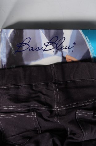 Дамски къс панталон Bas Bleu, Размер S, Цвят Син, Цена 8,06 лв.