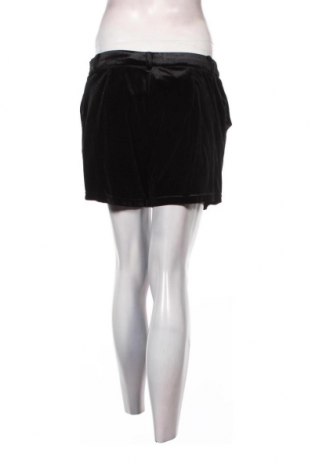 Γυναικείο κοντό παντελόνι Missguided, Μέγεθος M, Χρώμα Μαύρο, Τιμή 3,20 €