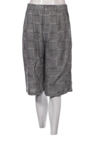 Γυναικείο κοντό παντελόνι ONLY, Μέγεθος M, Χρώμα Γκρί, Τιμή 4,54 €