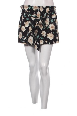 Γυναικείο κοντό παντελόνι SHEIN, Μέγεθος M, Χρώμα Μαύρο, Τιμή 4,15 €