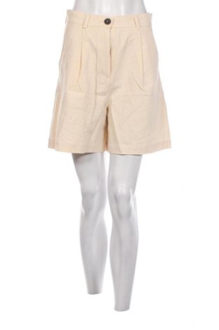 Дамски къс панталон Selected Femme, Размер S, Цвят Бежов, Цена 25,42 лв.
