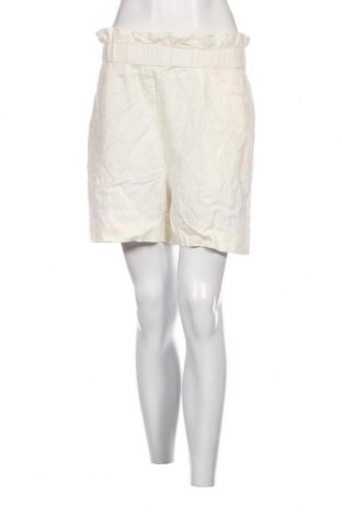 Дамски къс панталон Vero Moda, Размер M, Цвят Екрю, Цена 40,00 лв.