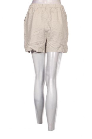 Дамски къс панталон Vero Moda, Размер S, Цвят Бежов, Цена 9,20 лв.