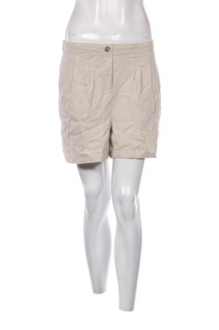 Дамски къс панталон Vero Moda, Размер M, Цвят Бежов, Цена 10,80 лв.