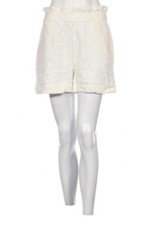 Γυναικείο κοντό παντελόνι Vero Moda, Μέγεθος M, Χρώμα Λευκό, Τιμή 14,64 €