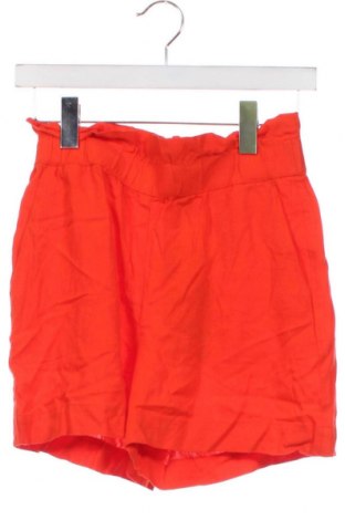 Pantaloni scurți de femei Vero Moda, Mărime XS, Culoare Roșu, Preț 26,32 Lei