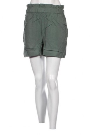 Дамски къс панталон Vero Moda, Размер M, Цвят Зелен, Цена 12,00 лв.