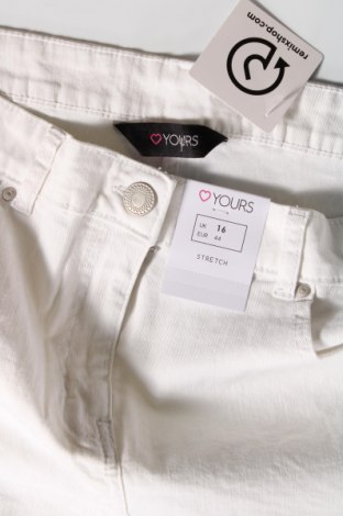 Γυναικείο κοντό παντελόνι Yours, Μέγεθος XL, Χρώμα Λευκό, Τιμή 4,31 €