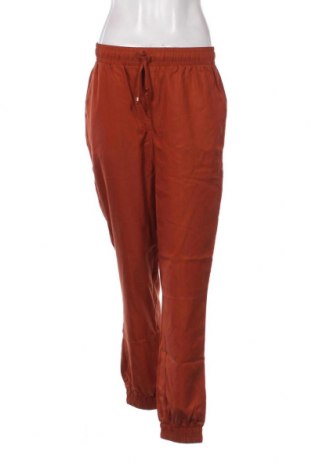Дамски панталон B.Young, Размер S, Цвят Кафяв, Цена 10,88 лв.