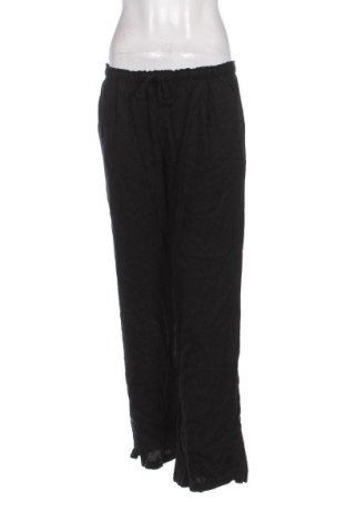 Γυναικείο παντελόνι Bershka, Μέγεθος S, Χρώμα Μαύρο, Τιμή 10,43 €