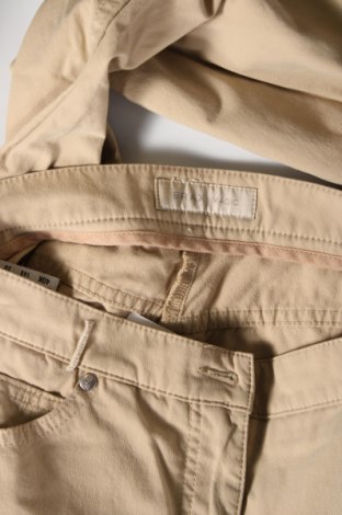 Дамски панталон Brax, Размер M, Цвят Бежов, Цена 49,00 лв.