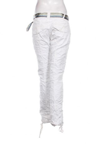 Дамски панталон Fresh Made, Размер M, Цвят Бял, Цена 87,00 лв.