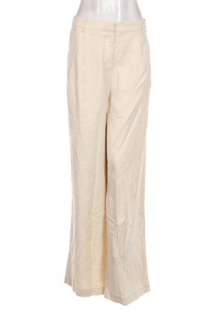 Дамски панталон Guido Maria Kretschmer for About You, Размер L, Цвят Бежов, Цена 87,00 лв.