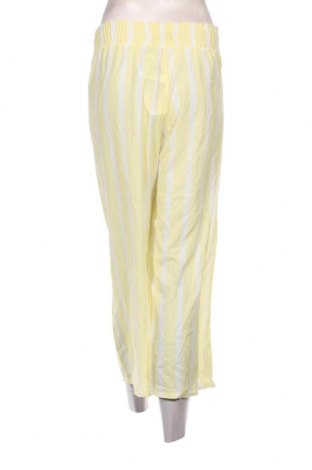 Дамски панталон Haily`s, Размер M, Цвят Многоцветен, Цена 13,05 лв.