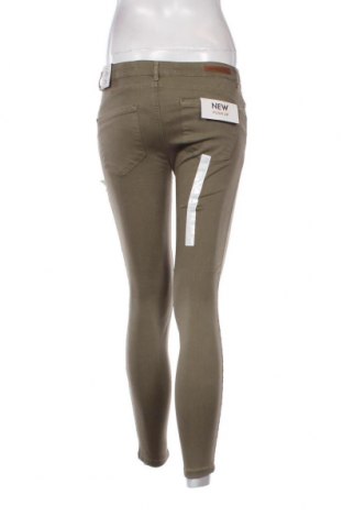 Дамски панталон LFT, Размер S, Цвят Зелен, Цена 13,34 лв.