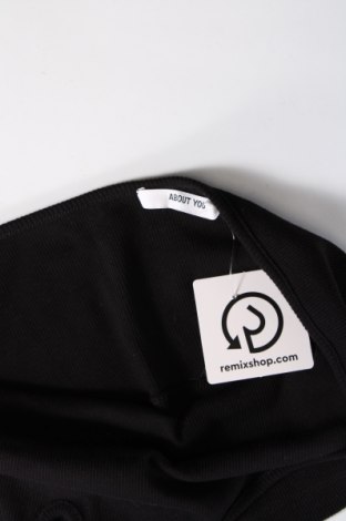 Γυναικείο αμάνικο μπλουζάκι About You, Μέγεθος M, Χρώμα Μαύρο, Τιμή 3,34 €