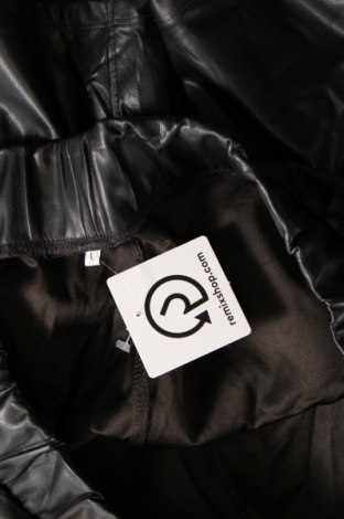 Kožená sukně , Velikost L, Barva Černá, Cena  462,00 Kč