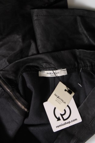 Δερμάτινη φούστα Piazza Italia, Μέγεθος L, Χρώμα Μαύρο, Τιμή 3,32 €