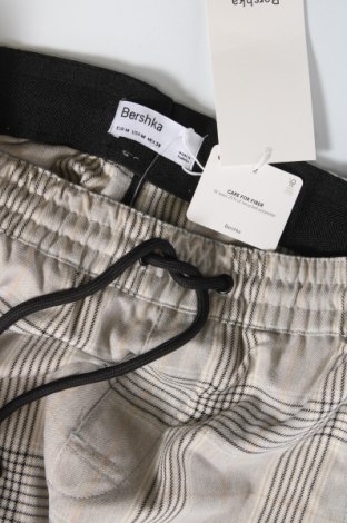 Ανδρικό κοντό παντελόνι Bershka, Μέγεθος M, Χρώμα Πολύχρωμο, Τιμή 20,62 €