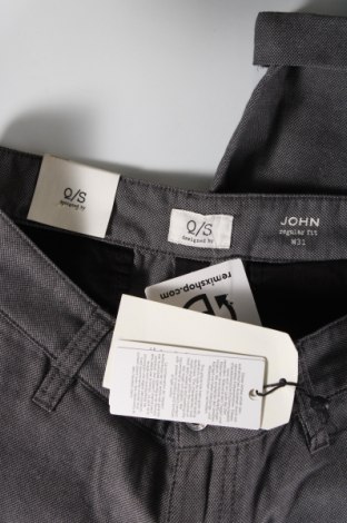 Ανδρικό κοντό παντελόνι Q/S by S.Oliver, Μέγεθος M, Χρώμα Γκρί, Τιμή 29,90 €