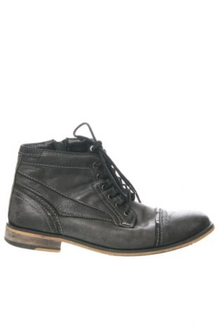 Мъжки обувки Steve Madden, Размер 41, Цвят Черен, Цена 40,12 лв.