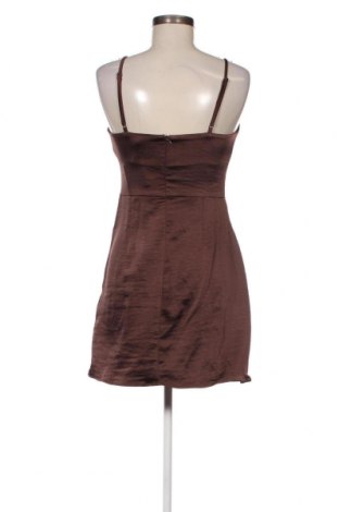 Φόρεμα Gina Tricot, Μέγεθος M, Χρώμα Καφέ, Τιμή 48,97 €