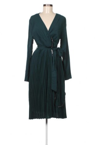 Šaty  Pretty Little Thing, Velikost XL, Barva Zelená, Cena  667,00 Kč