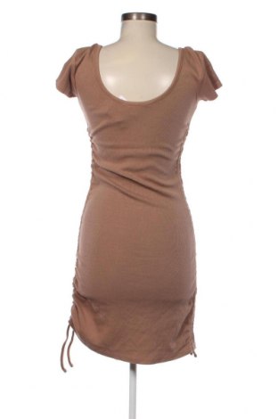 Φόρεμα Review, Μέγεθος M, Χρώμα  Μπέζ, Τιμή 9,46 €